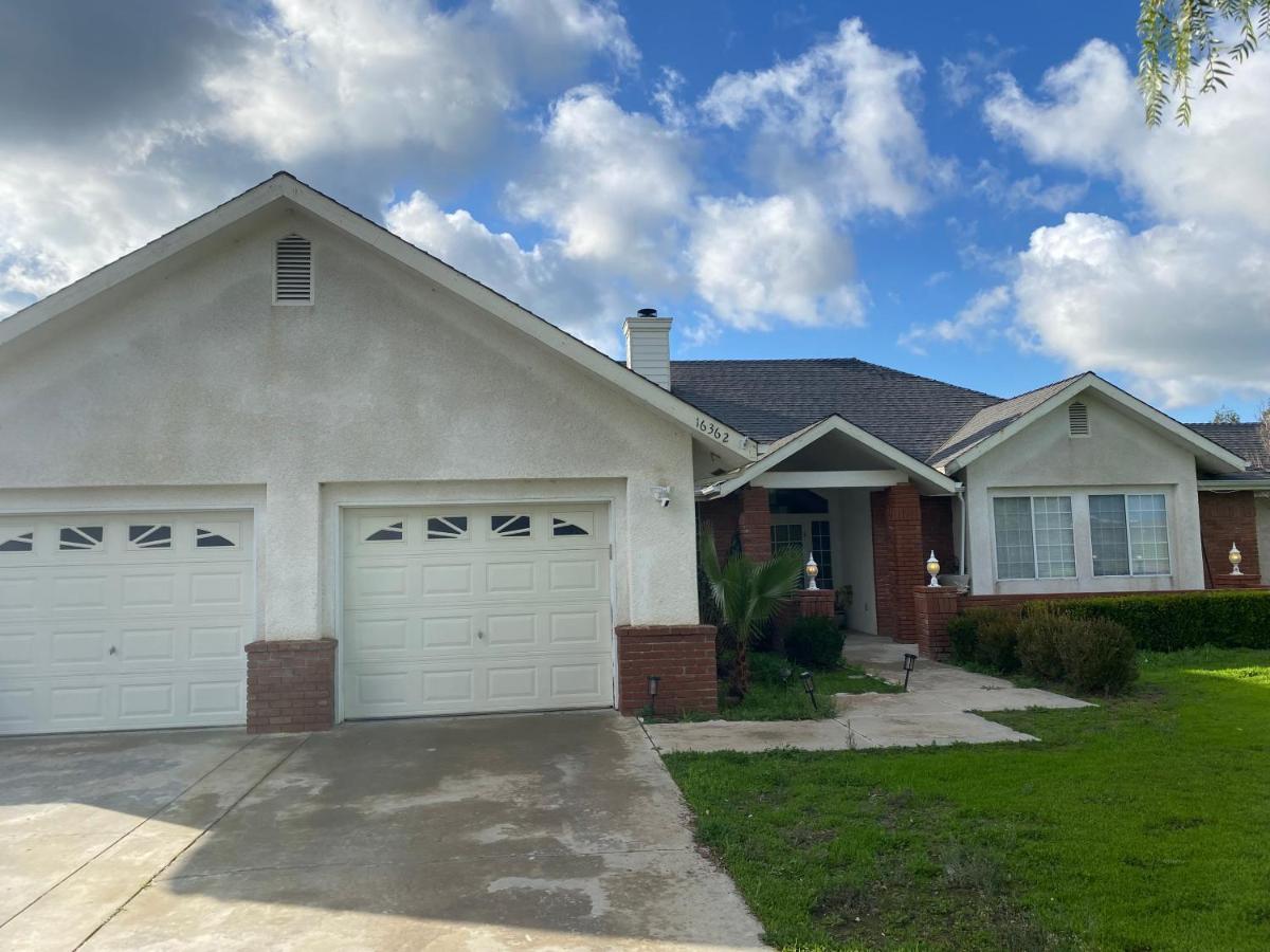 Beautiful Peaceful Desirable Home In Madera Rancho Екстериор снимка