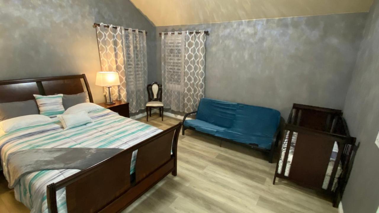 Beautiful Peaceful Desirable Home In Madera Rancho Екстериор снимка